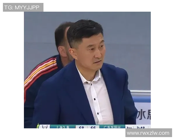 上半场独砍10分，下半场却几乎被DNP，球迷：你也指着杜锋骂一次